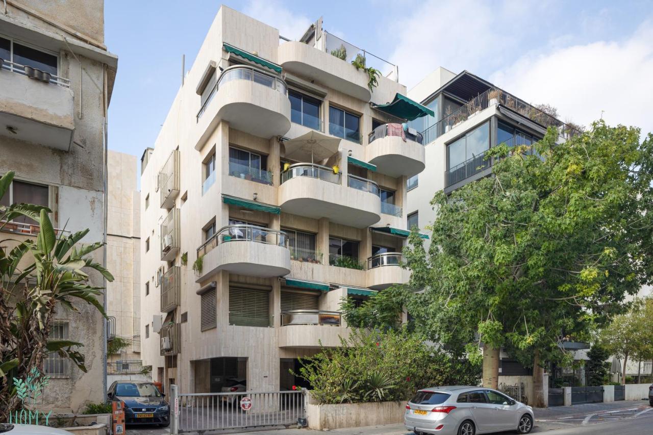 Hayarkon Apartment